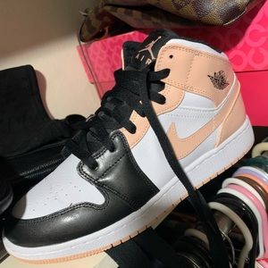 Jordan 1 youth size 7